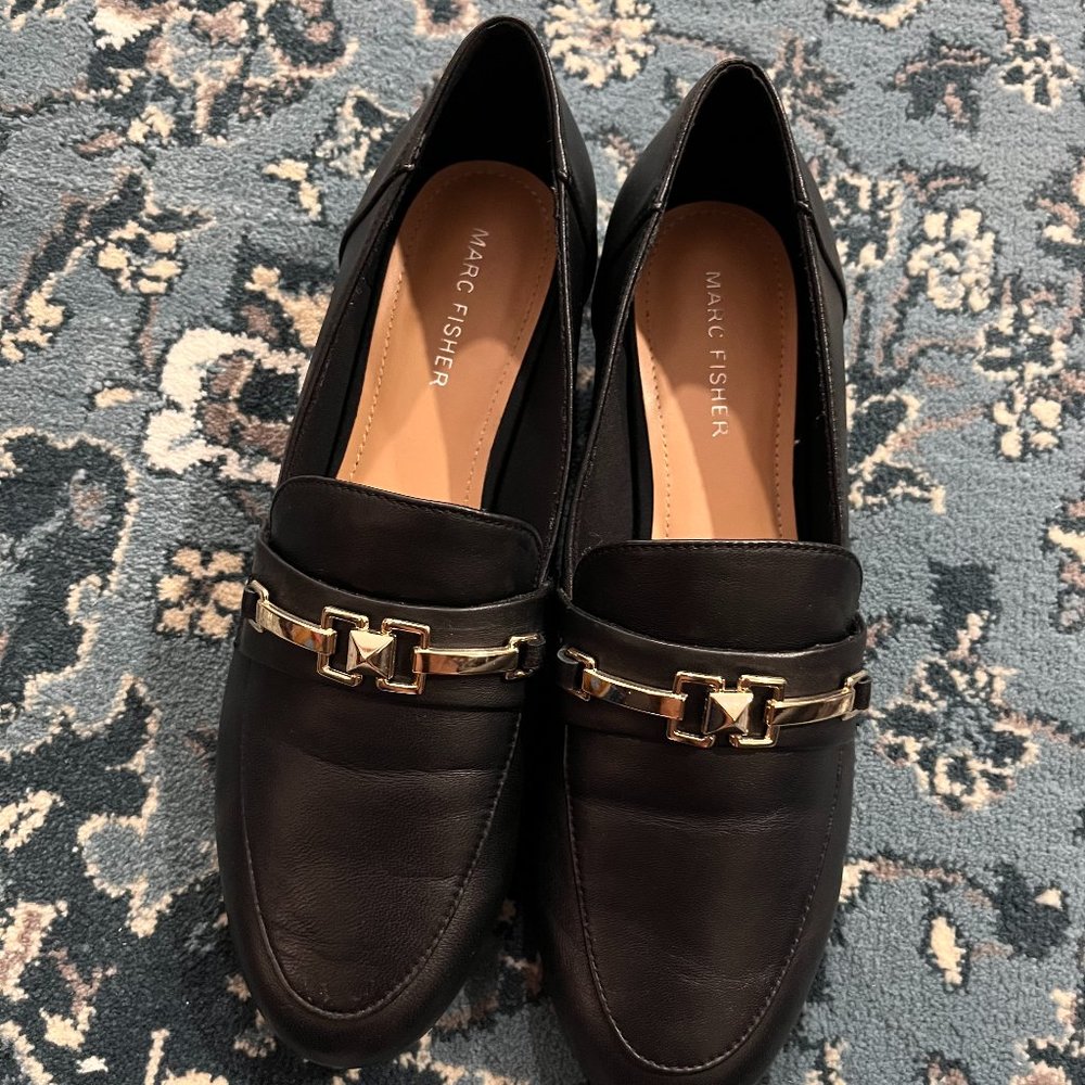 Women Ebera Black Genuine Leather Loafers By Marc Fisher Size 8.5M Gold Accent